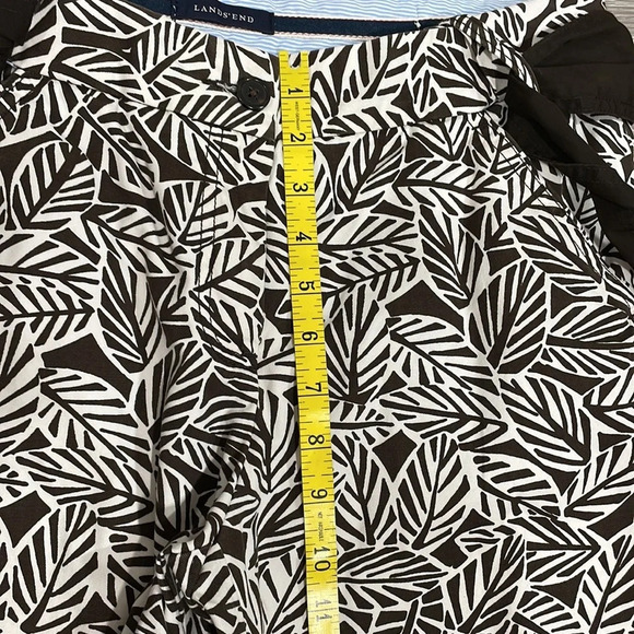 Lands’ End Cropped Brown Leaf Print Pants 10 - Picture 10 of 16